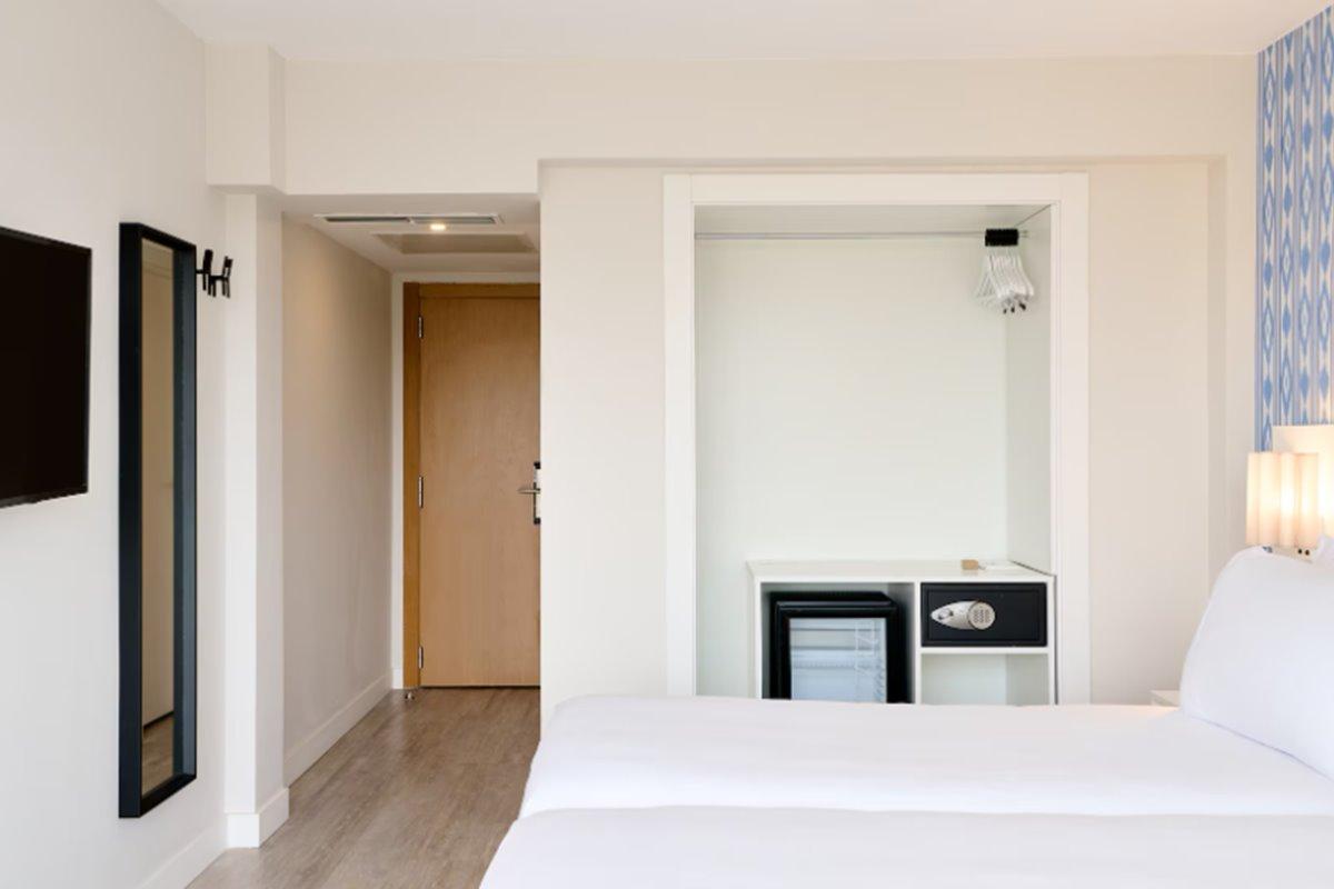 Exe Portals Nous (Adults Only) Hotel Ngoại thất bức ảnh